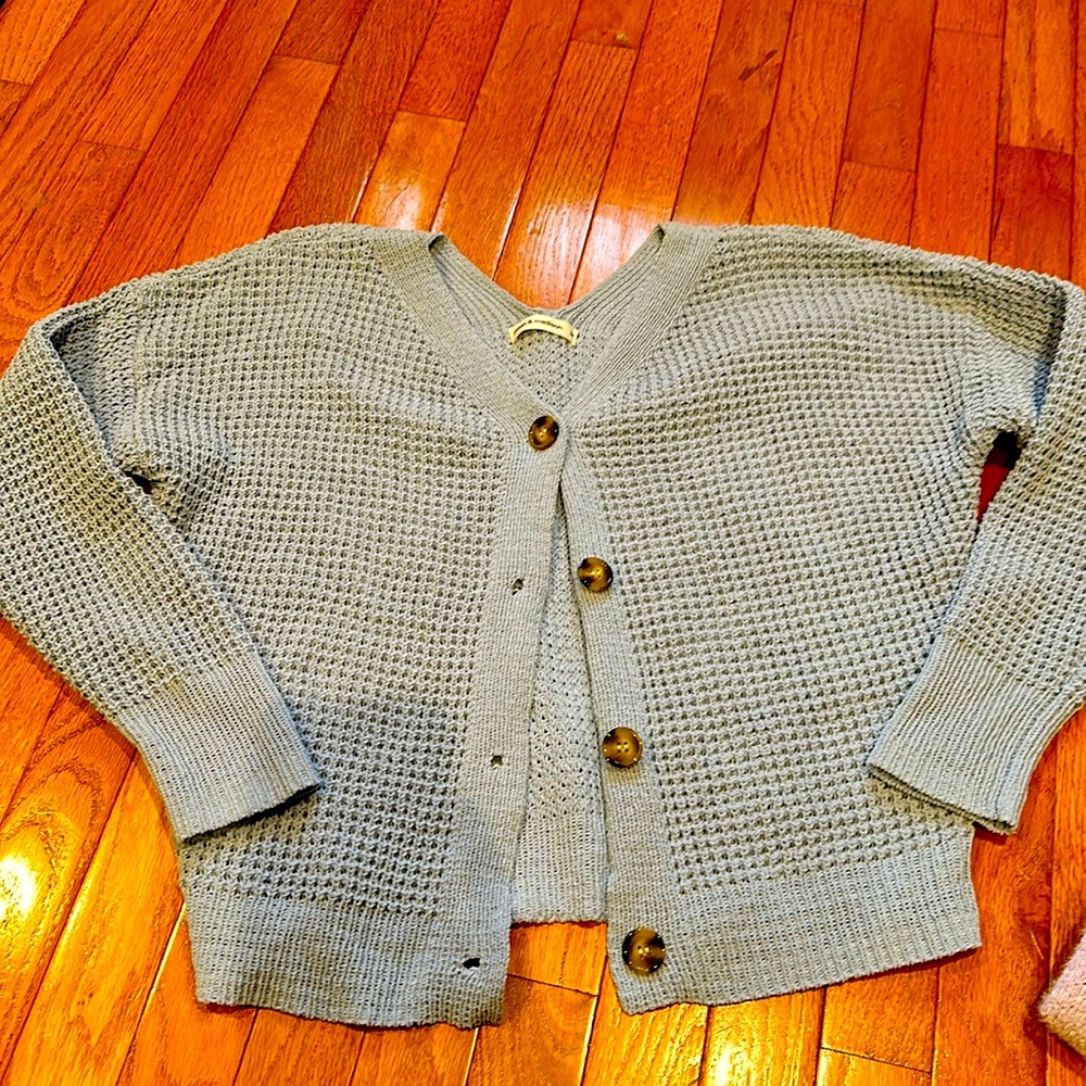 Moon & Madison light blue cardigan size medium
